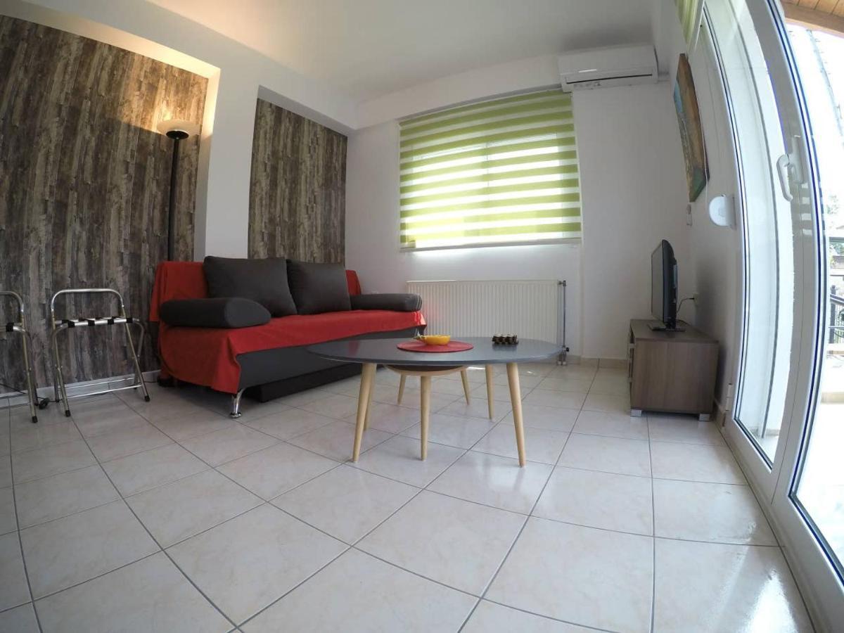 Queen Super Beauty Apartment Ioannina Buitenkant foto